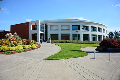 Cannell Library exterior